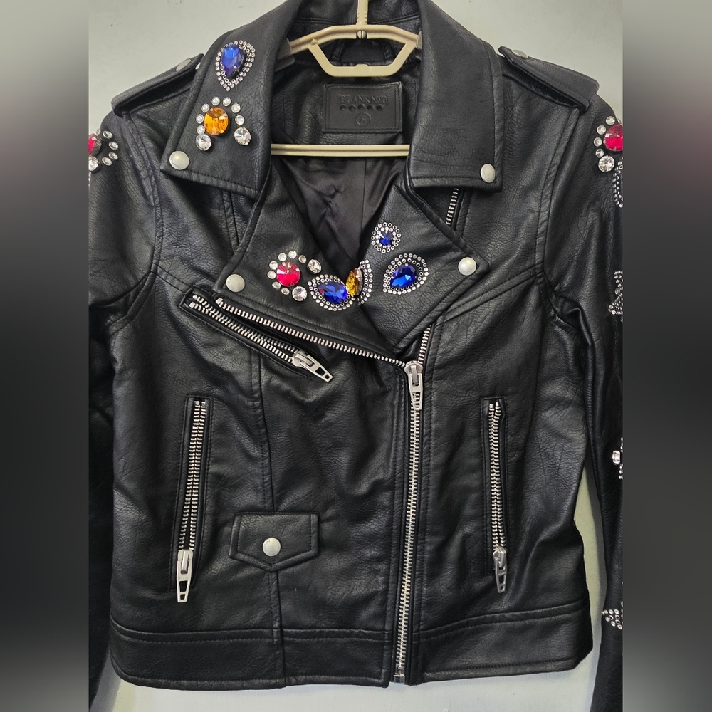 BLANK NYC COLORFUL RHINESTONE EMBELLISHED FAUX  BLACK LEATHER MOTO JACKET. Sz: S